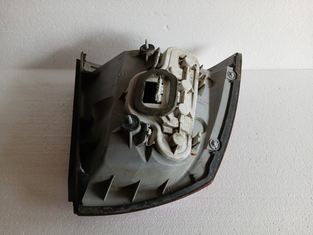 17999 Opel Astra G 1998-2008  Jobb hátsó Lámpa