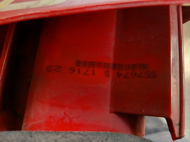 18011 Peugeot 307 2001-2008 Jobb hátsó Fényszóró