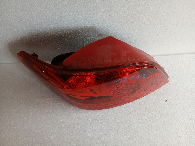 18012 Peugeot 307 2001-2008  Bal hátsó Lámpa