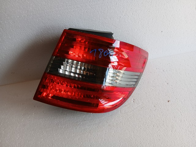 18014 Mercedes Benz B-Class 2005-2011 Jobb hátsó Lámpa