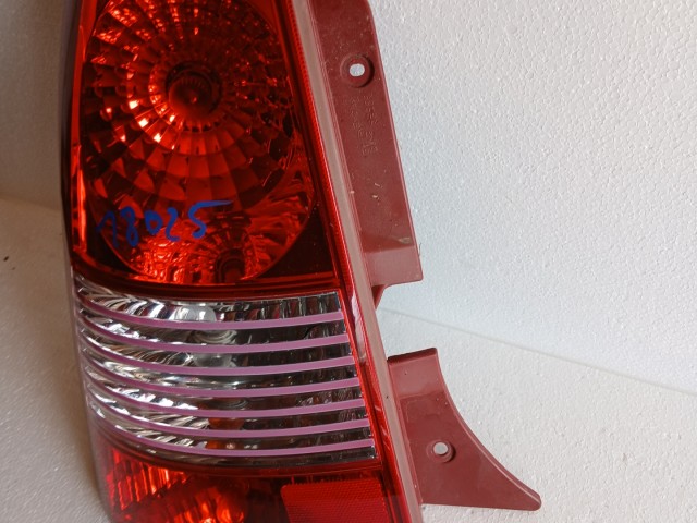 18025 Kia Picanto 2004-2011 Bal hátsó Lámpa
