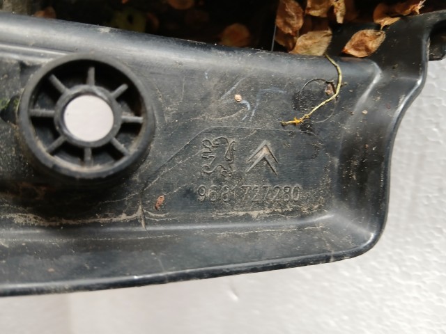 18039 Citroen C3 Picasso  2009-2017 Bal hátsó Lámpa
