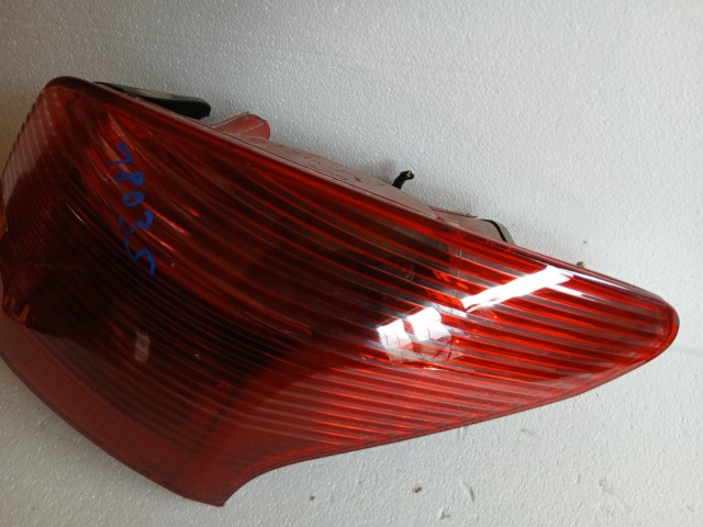 18035 Peugeot 407 2004-2010 Jobb hátsó Lámpa 