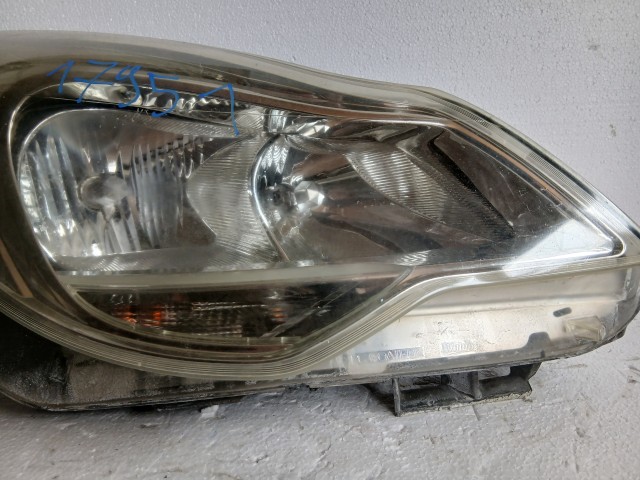 17951 Opel Corsa D 2011-2014 Jobb első Lámpa Fényszóró Facelift