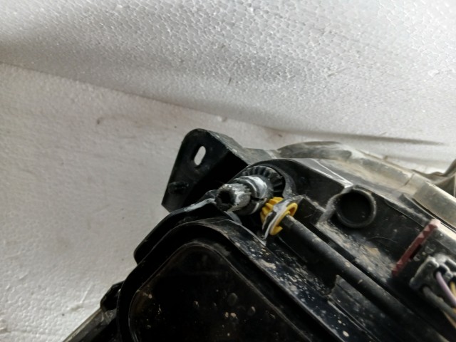 17947 Opel Corsa D 2010 Jobb első Lámpa Fényszóró