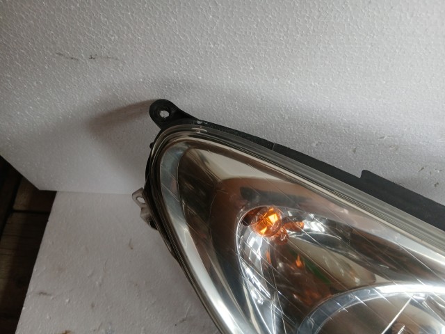 17945 Opel Corsa D 2006-2009 Jobb első Lámpa Fényszóró TYC