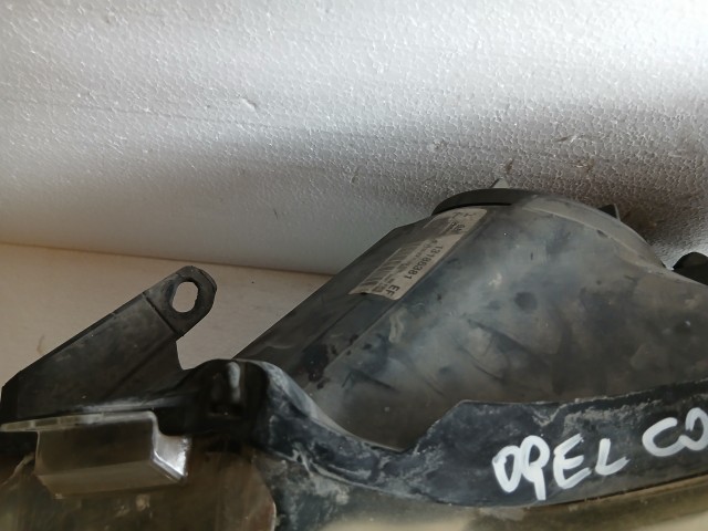 17943 Opel Corsa D 2006-2010 Bal első Lámpa Fényszóró