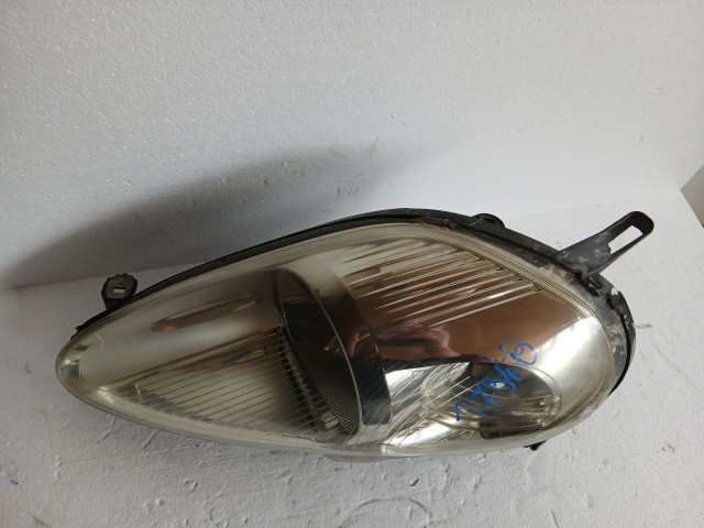 17940 Fiat Grande Punto  2005-2009 Bal első  Lámpa Fényszóró