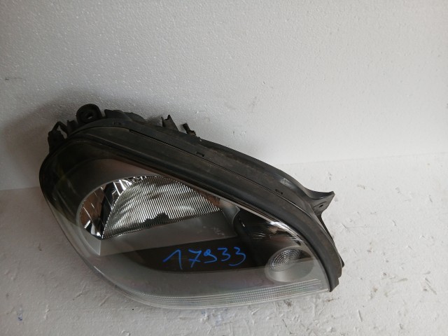 17933 Hyundai Tucson 2004-2010 Jobb első Lámpa Fényszóró