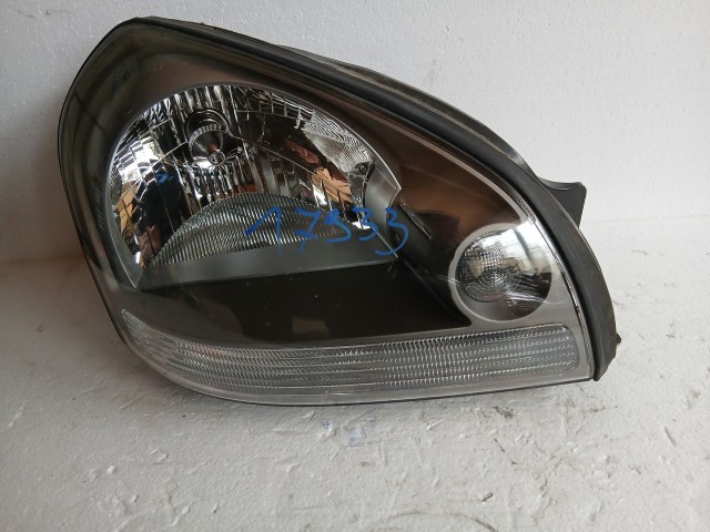 17933 Hyundai Tucson 2004-2010 Jobb első Lámpa Fényszóró