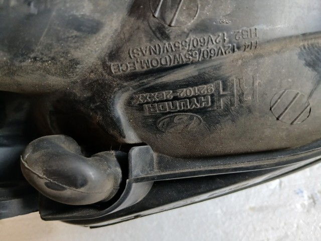 17933 Hyundai Tucson 2004-2010 Jobb első Lámpa Fényszóró
