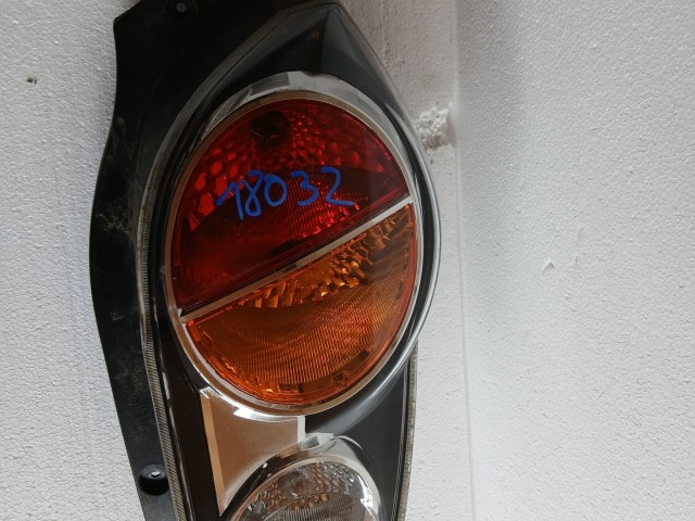 18023 Chevrolet Spark 2010 Lámpa , Fényszóró Használt  Jobb hátsó
