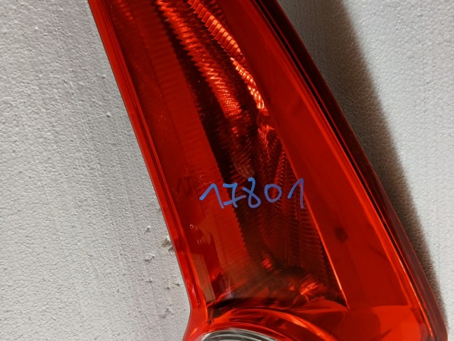 18001 Suzuki SPLASH 2008-2014 Jobb hátsó Lámpa