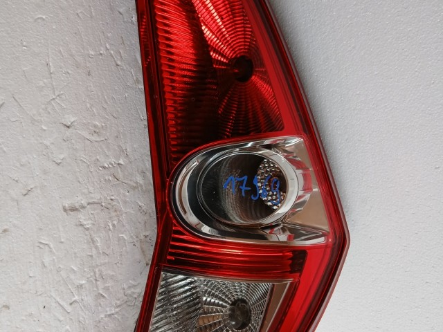 17969 Suzuki SPLASH 2008-2014  Jobb hátsó Lámpa