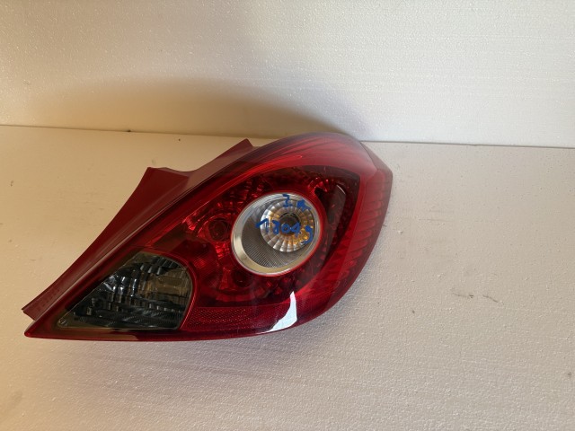 18049 Opel Corsa D 2006-2014  Jobb hátsó Lámpa 3 ajtós