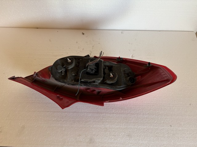 18049 Opel Corsa D 2006-2014  Jobb hátsó Lámpa 3 ajtós