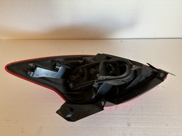 18058 Ford Ka II 2008-2016 Bal hátsó Lámpa