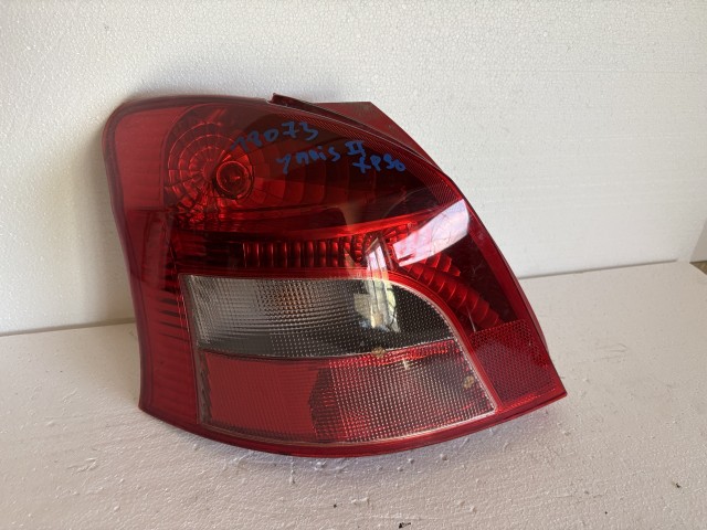 18073 Toyota Yaris II. 2005-2011(xp90) 2005-2011 Bal hátsó Lámpa