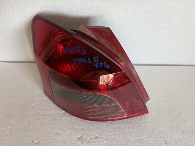 18073 Toyota Yaris II. 2005-2011(xp90) 2005-2011 Bal hátsó Lámpa