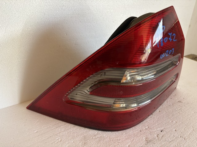 18072 Mercedes Benz C w203 2003-2007 Bal hátsó Lámpa