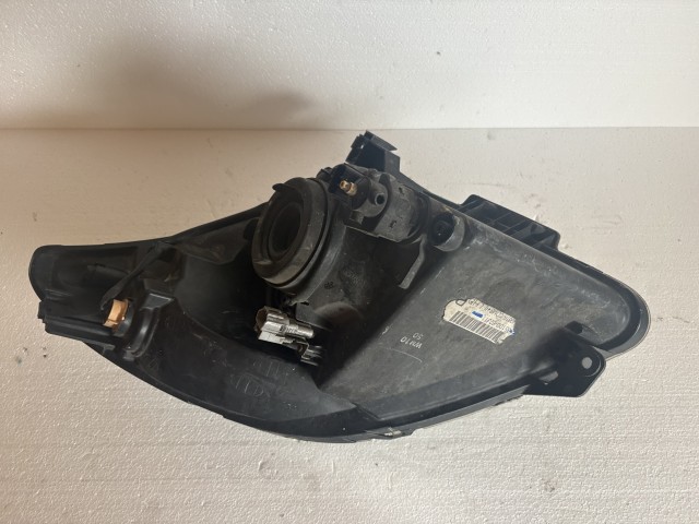 18091 Suzuki Swift III. 2005-2010 Jobb első Lámpa Fényszóró
