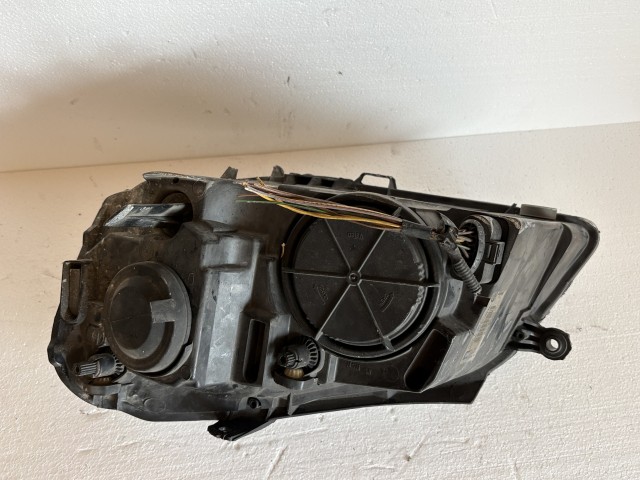 18097 Volkswagen Polo IV Jobb első Lámpa Fényszóró