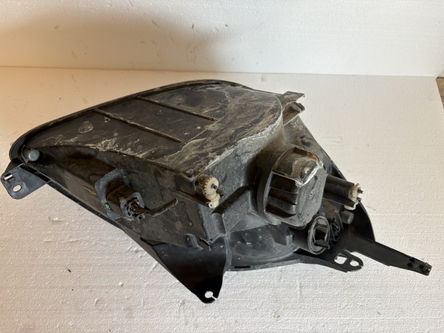 18082 Ford Fiesta v 2004-2008 Bal első Lámpa Fényszóró