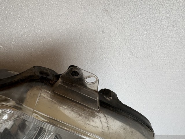 18084 Opel Corsa D 2006-2014 Jobb első Lámpa Fényszóró