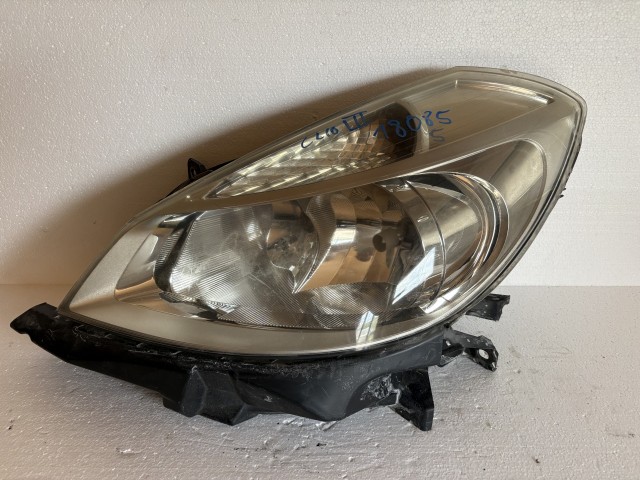 18085 Renault Clio III. 2007-2014 Bal első Lámpa Fényszóró