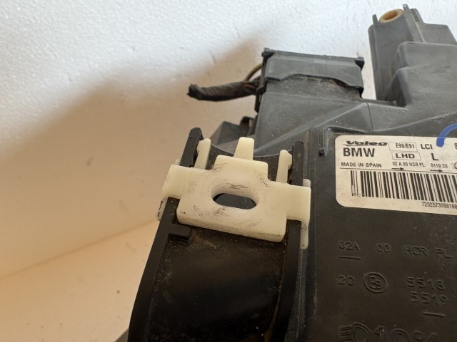 18083 BMW 3 E90 2005-2011 Bal első Lámpa Fényszóró
