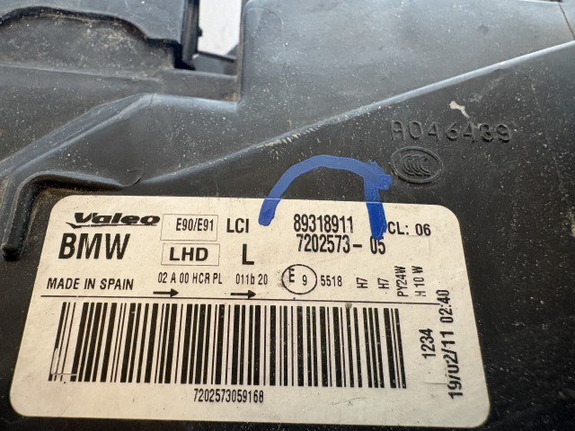 18083 BMW 3 E90 2005-2011 Bal első Lámpa Fényszóró