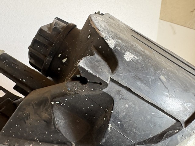 18105 Ford Fiesta v  Jobb első Lámpa Fényszóró