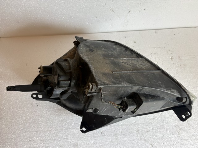 18106 Ford Fiesta v 2004-2008 Jobb első Lámpa Fényszóró