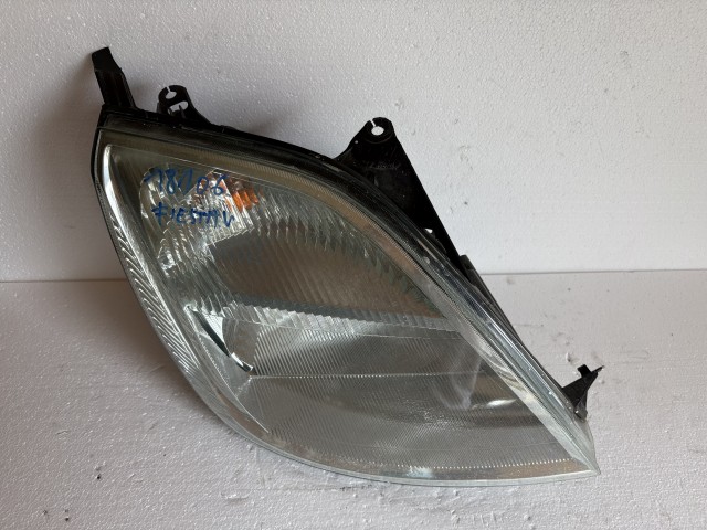 18106 Ford Fiesta v 2004-2008 Jobb első Lámpa Fényszóró