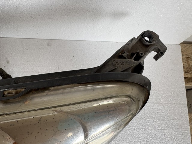 18111 Peugeot 207 2006-2014  Bal első Lámpa Fényszóró