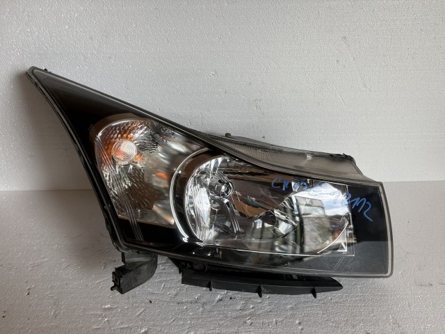 18112 Chevrolet Cruze 2010-2014 Jobb első Lámpa Fényszóró
