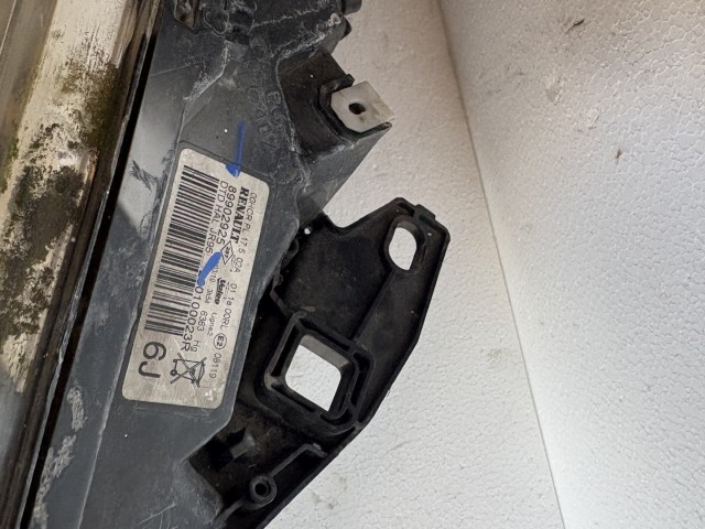 18137 Renault Grand Scenic 2009-2011 Jobb elsőLámpa Fényszóró