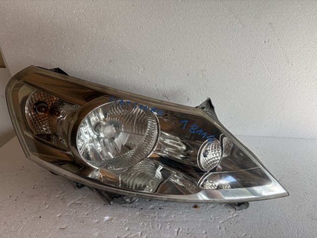 18114 Fiat Scudo II  2007-2016 Jobb első Lámpa Fényszóró