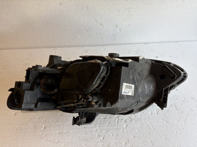 18147 Seat Ibiza 6L1 2002-2009 Jobb első Lámpa Fényszóró