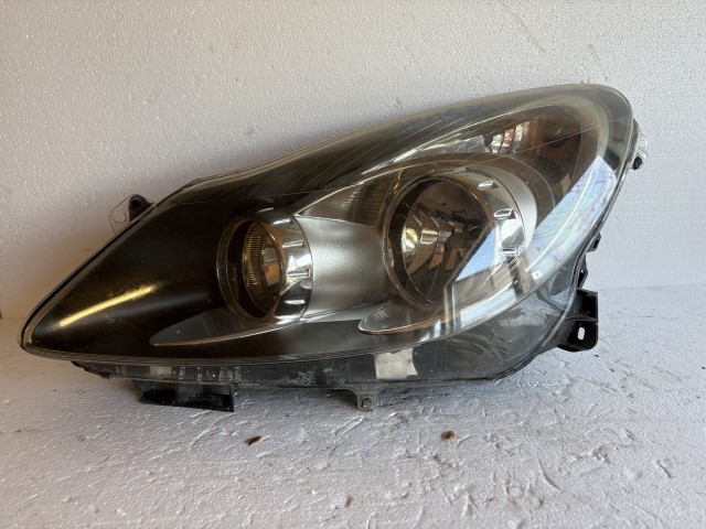 18157 Opel Corsa D 2006-2014 Bal első Lámpa Fényszóró