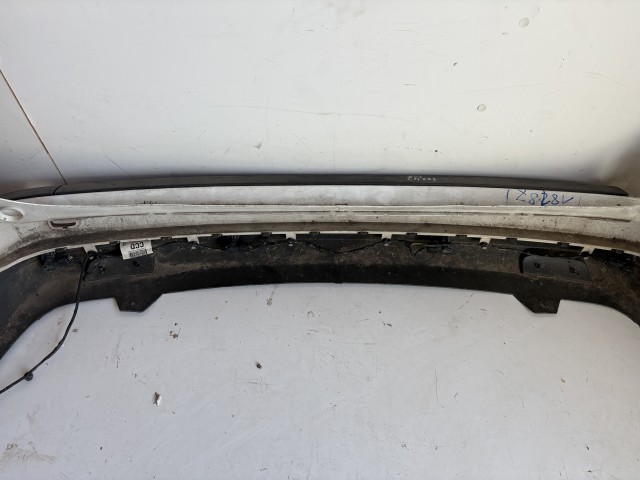 18187 Ford Focus II. 2004-2011 kombi hátsó Lökhárító Fehér