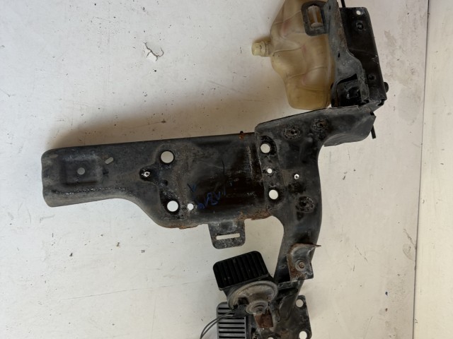 Opel Corsa E 2014-2019 Bal első  Lámpa keret