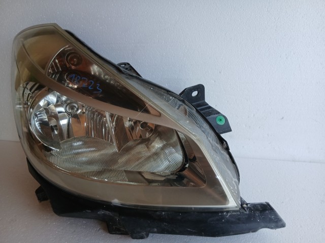 18223 Renault Clio III. 2007-2014 Jobb első Lámpa Fényszóró