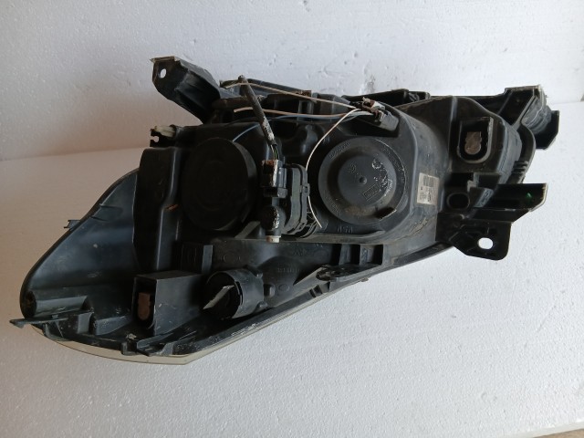 18223 Renault Clio III. 2007-2014 Jobb első Lámpa Fényszóró