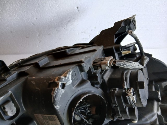 18231 Renault Clio III. 2007-2014 Bal első Lámpa Fényszóró