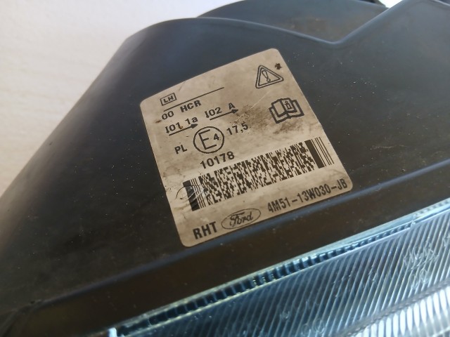 18233 Ford Focus II. 2004-2011 Bal első Lámpa Fényszóró
