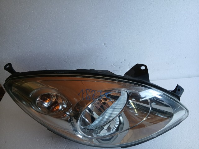 18235 Renault Twingo II 2007-2014 Bal első Lámpa Fényszóró
