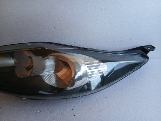 18240 Ford Fiesta Mk6 2008-2019 Bal első Lámpa Fényszóró