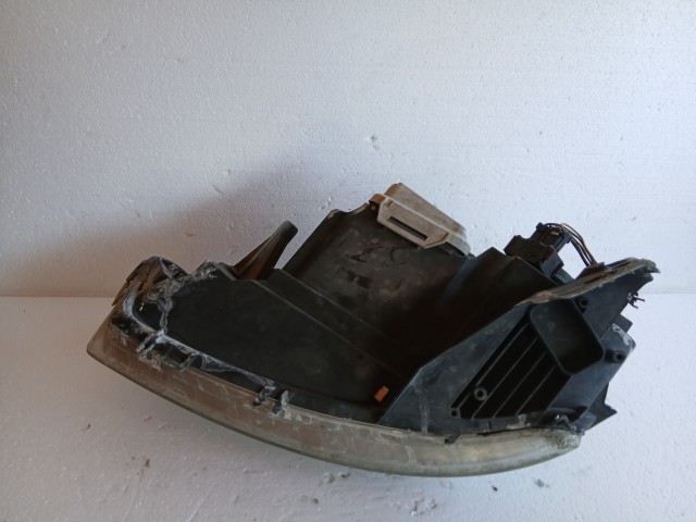 18241 Opel Corsa C Jobb első Lámpa Fényszóró Projektoros
