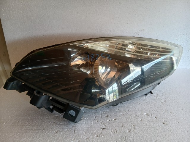 18253 Renault Grand Scenic 2009-2011 Bal első Lámpa Fényszóró